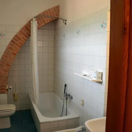 Borgo Piazza كاتانزارو