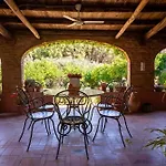 Borgo Piazza Country Farm 3* Borgia