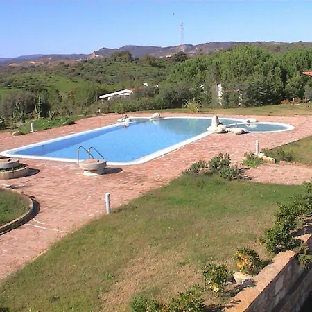 Borgo Piazza Country Farm Bed & Breakfast