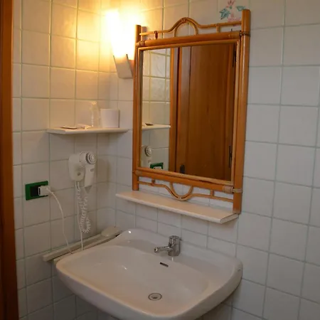Borgo Piazza Country Farm Bed & Breakfast 3*